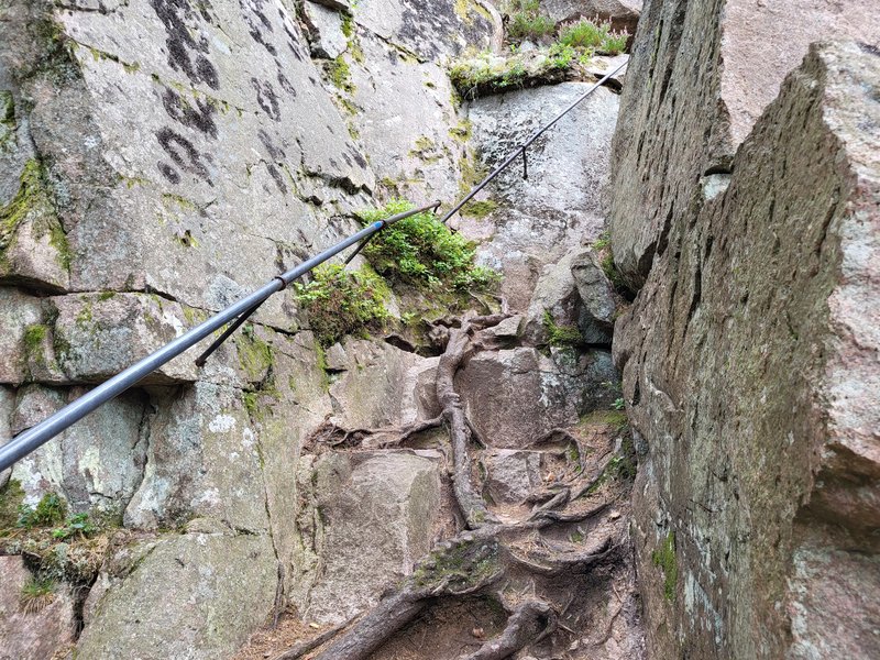 Path down to Singoallas Cave Path down to Singoallas Cave