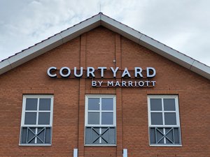 Magdeburg hat jetzt ein Marriott? Warum wusste ich das nicht?